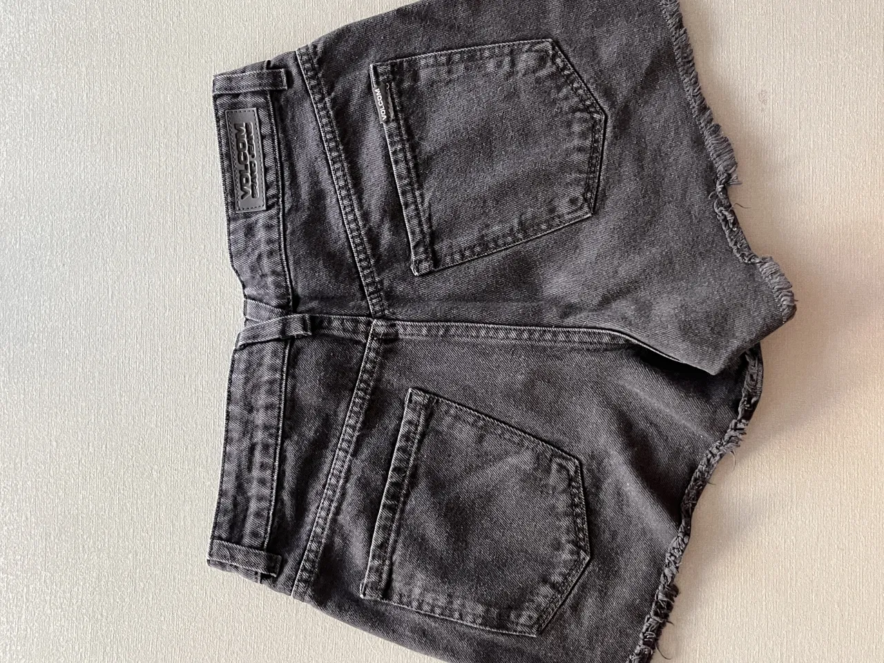 Short Volcom - Vista 2