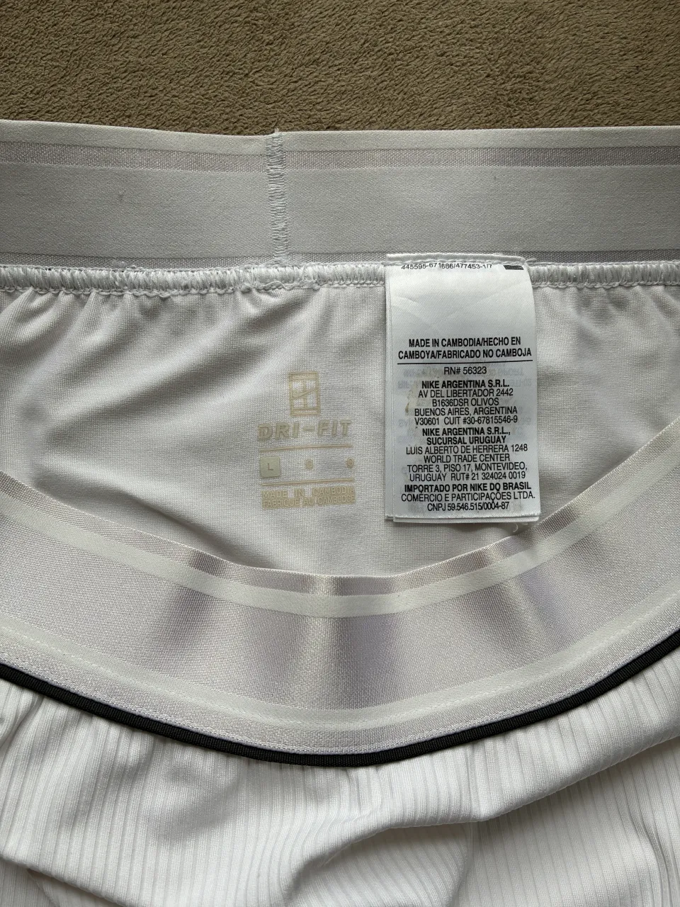 Pollera Nike - Vista 3