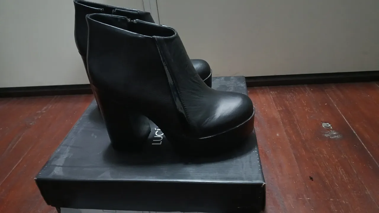 Borcegos Lucia ferrero - Vista 2