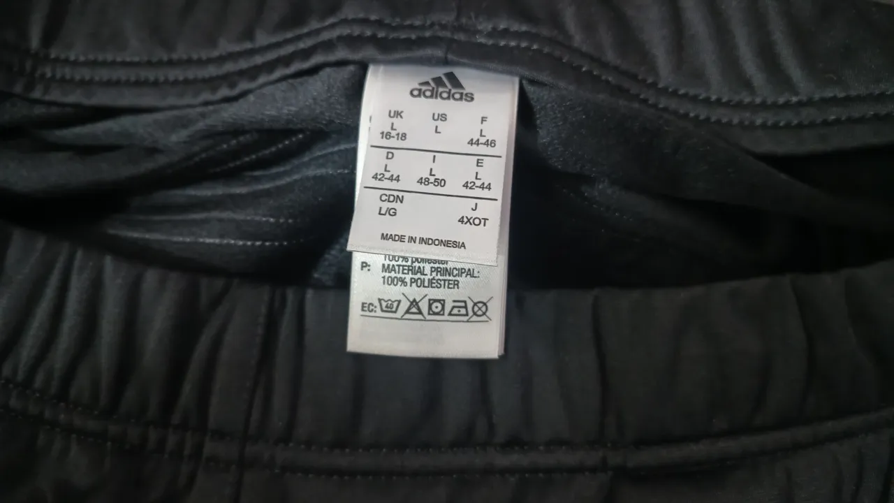 Campera adidas - Vista 4