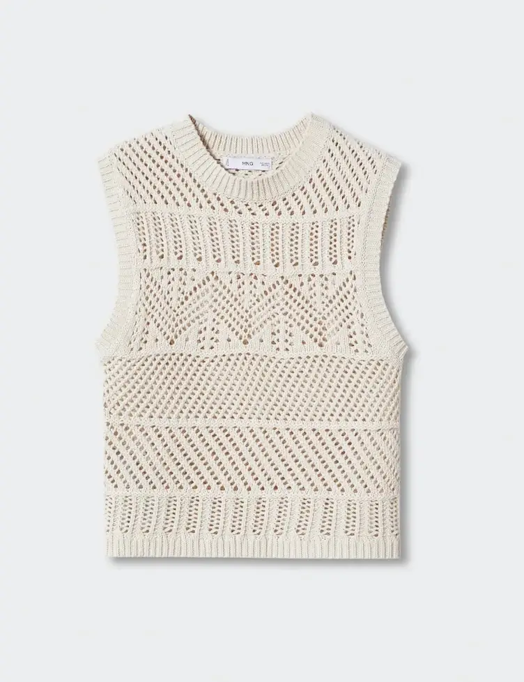 NUEVO CON ETIQUETA! Top marca Mango. Tejido de punto grueso. Tejido de punto calado. Diseño recto. Cuello perkins. Sin mangas. Color crudo. Perfecta para combinar con jeans o shorts.
