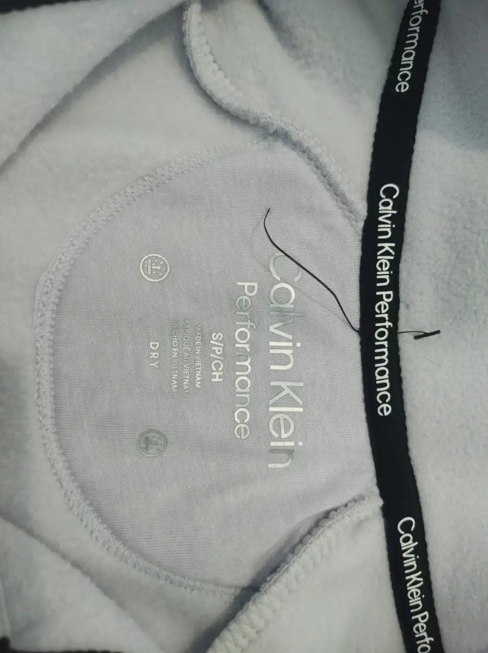 Buzo Calvin Klein - Vista 3