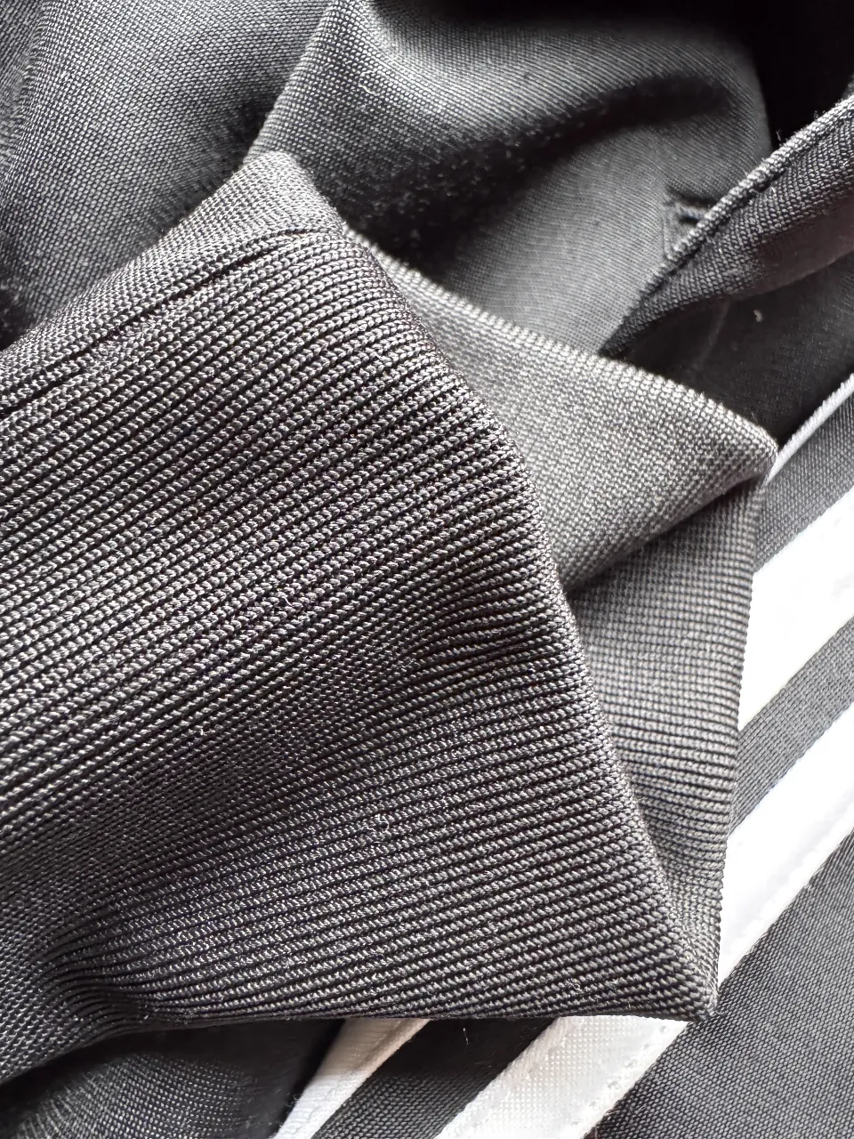 Campera adidas - Vista 4