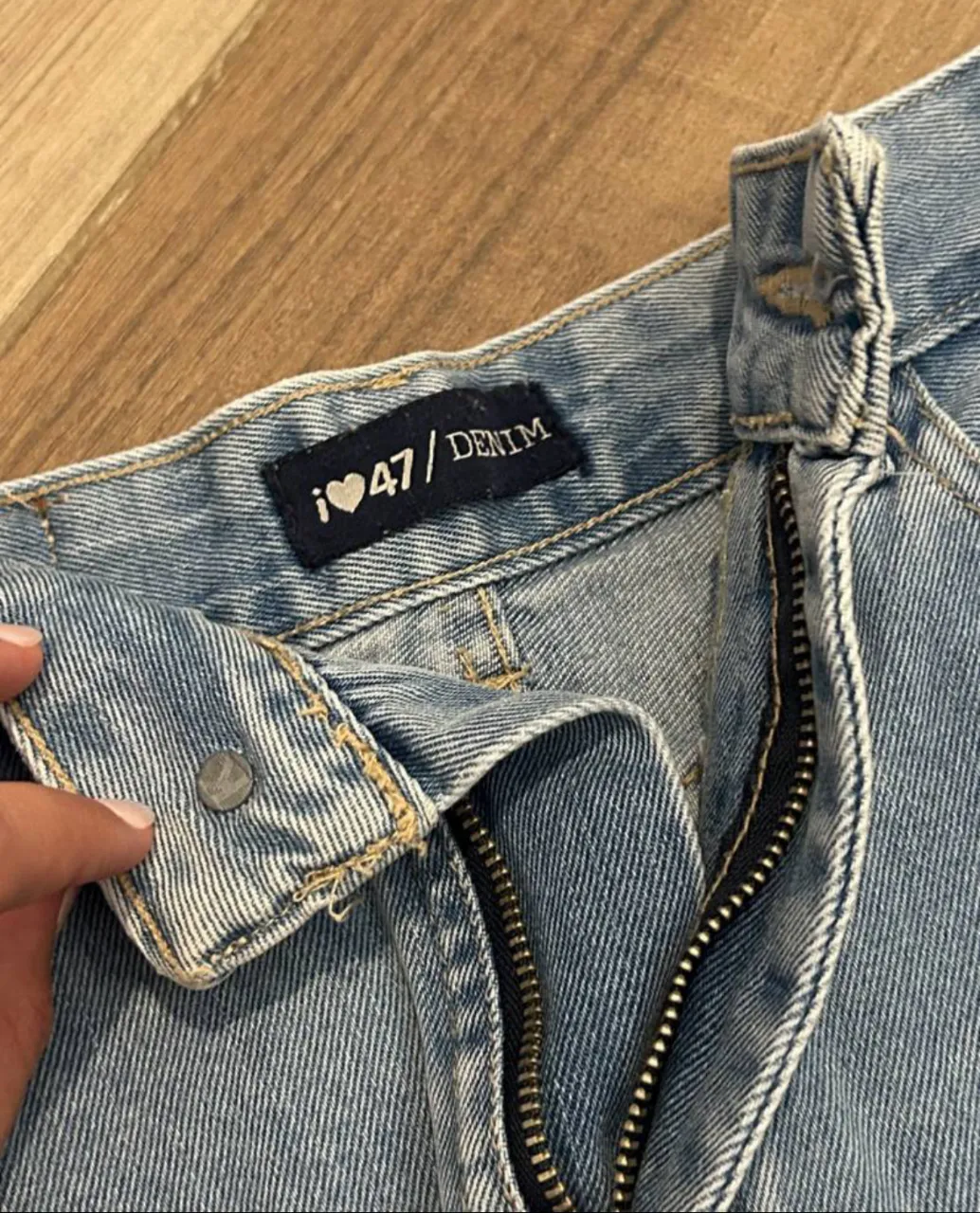 Short 47 Street Kids - Vista 3