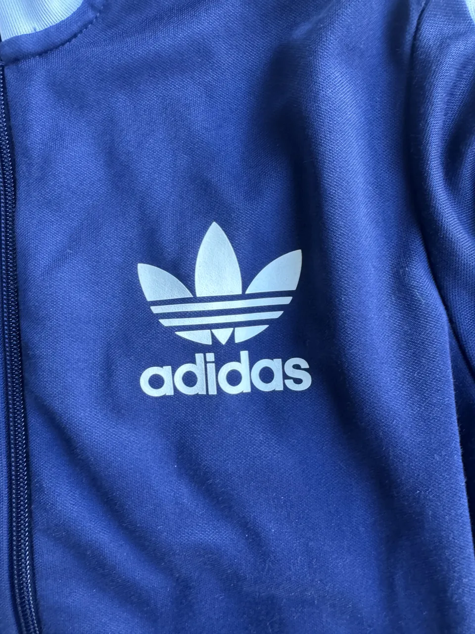 Buzo adidas - Vista 4