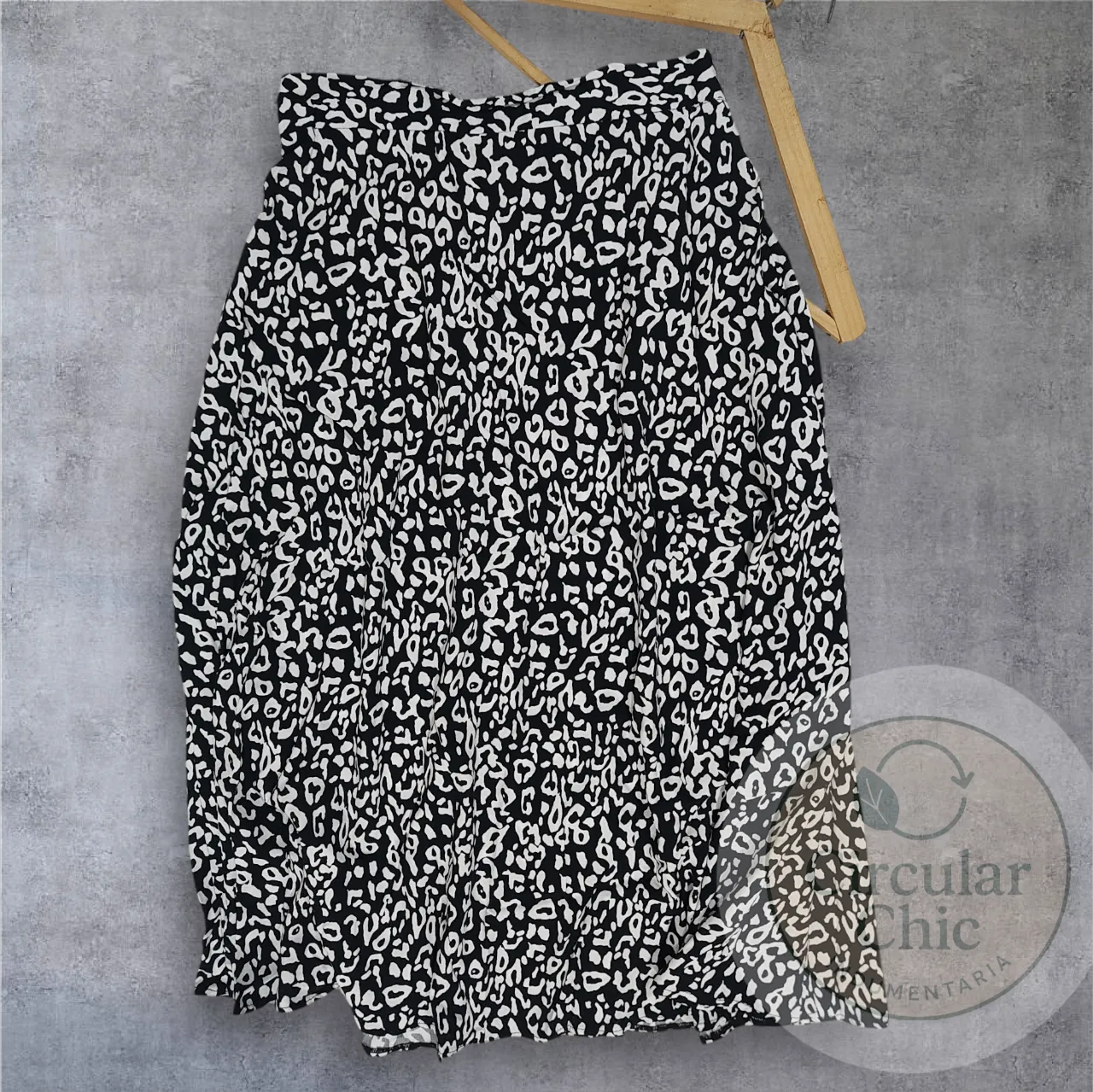 Pollera Cenizas - Vista 3