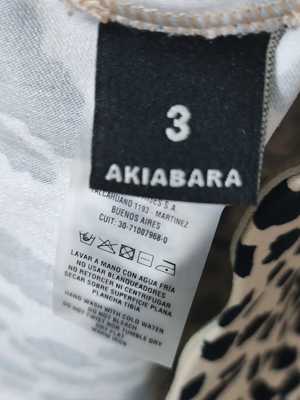 Short Akiabara - Vista 7