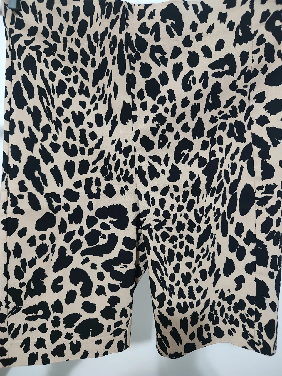 Short Akiabara - Vista 5