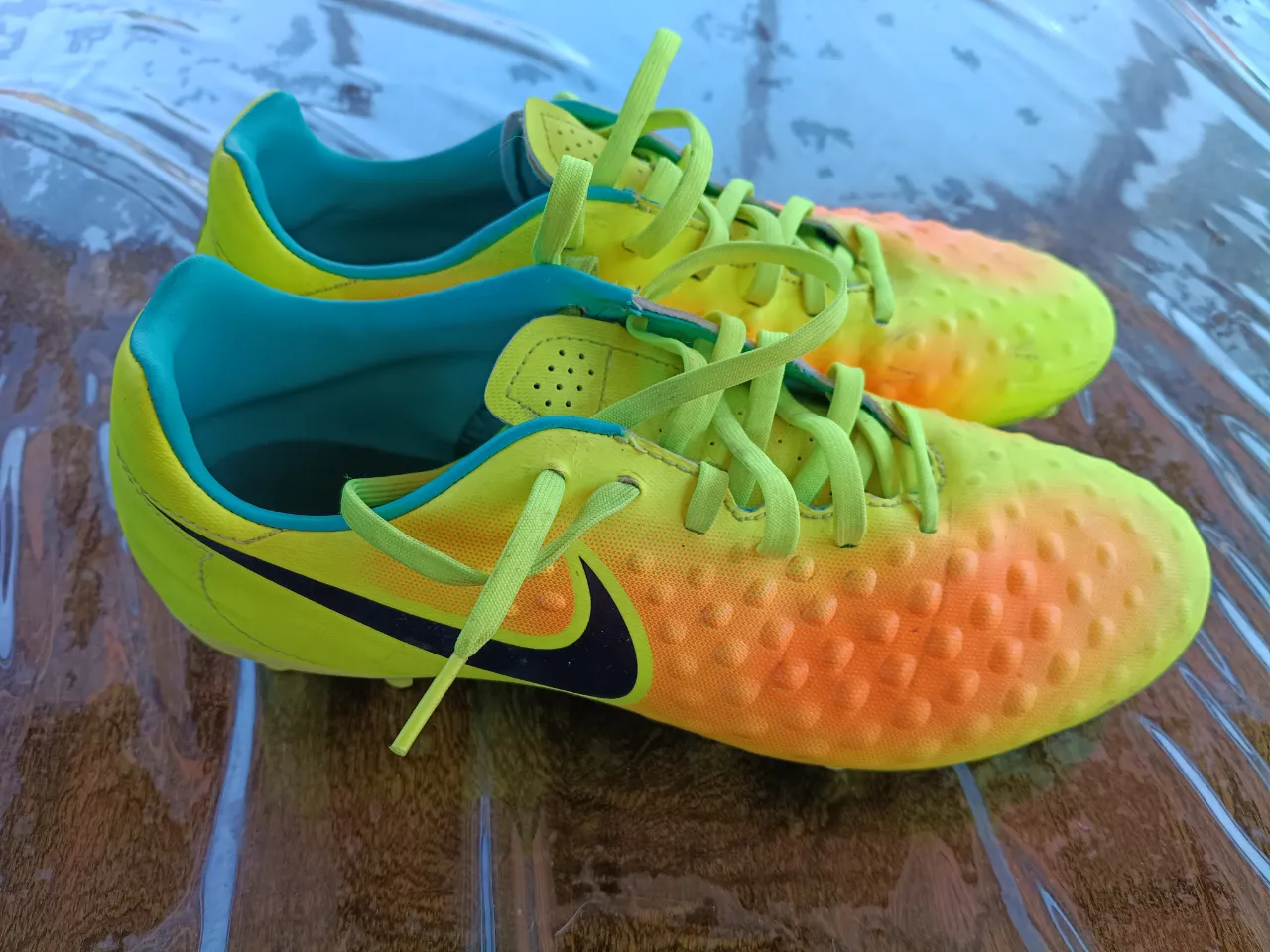 Botines Nike - Vista 3