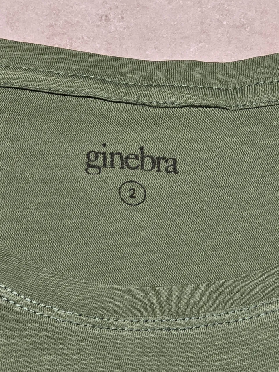 Remera Ginebra - Vista 2