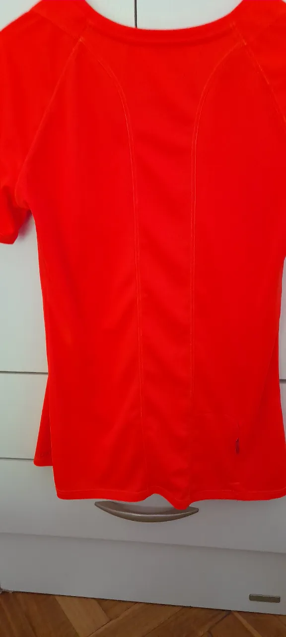 Remera Admit One - Vista 2