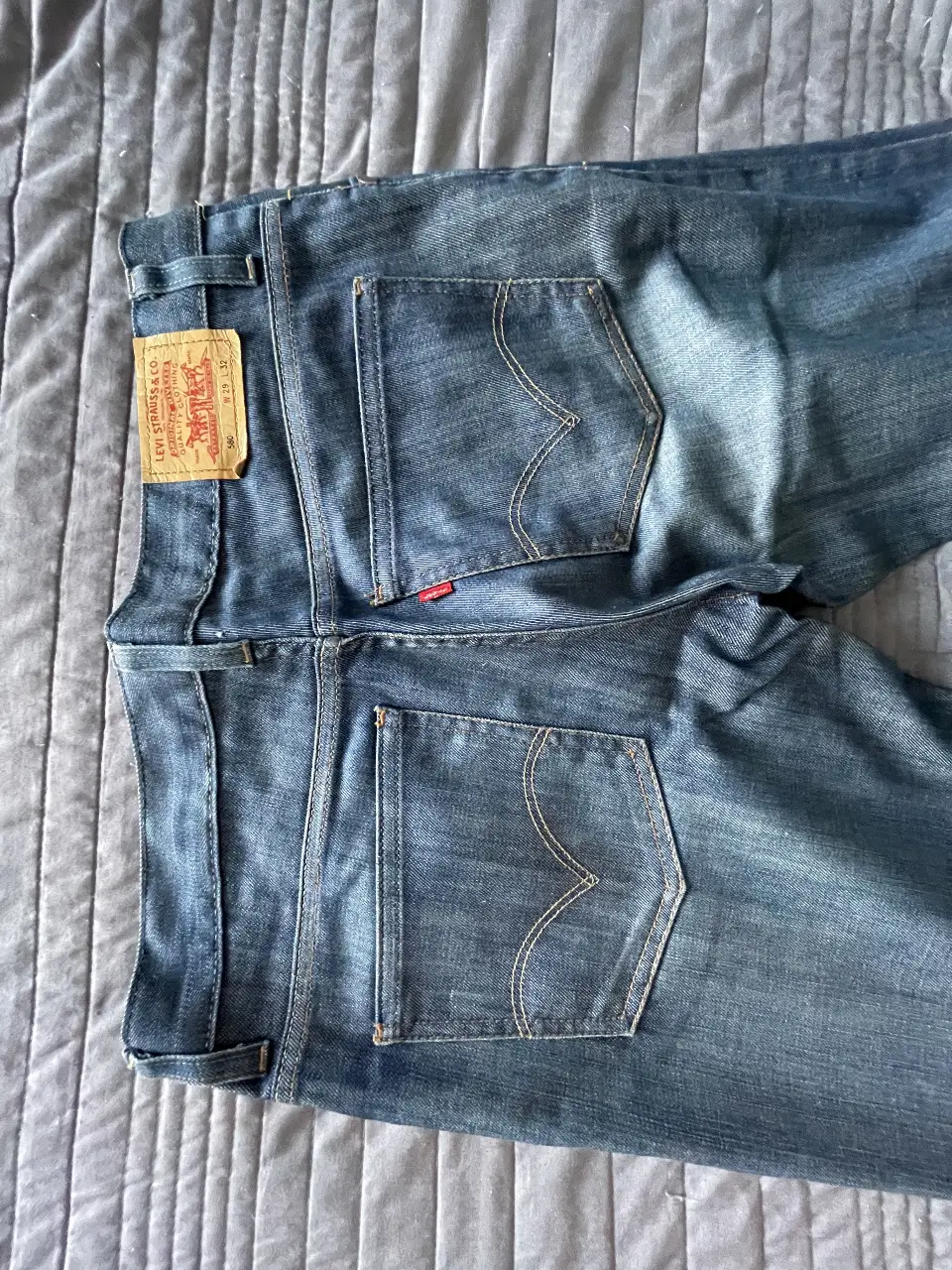 Jean Levi Strauss & Co. - Vista 3
