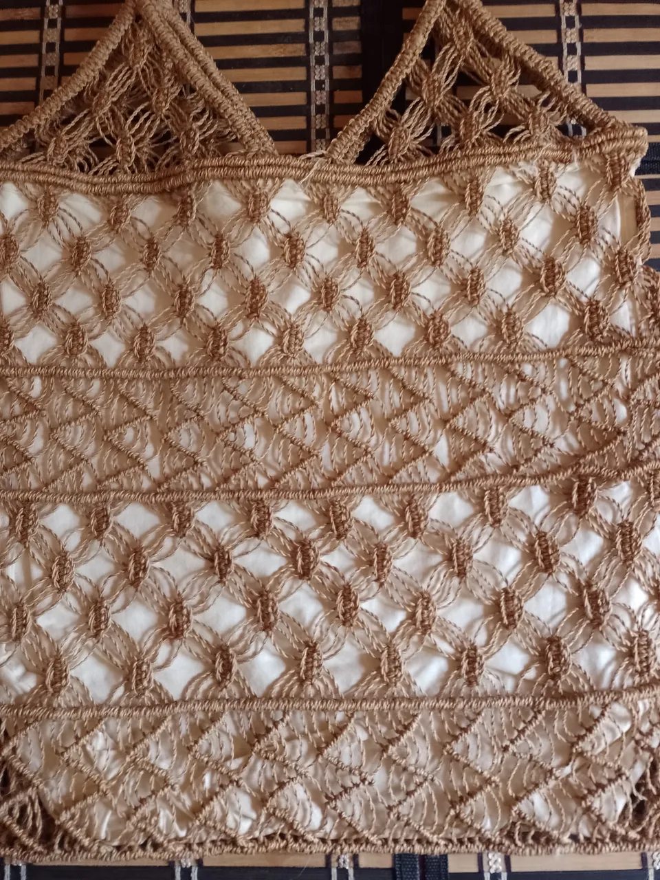 Bolso A ≠ - Vista 2