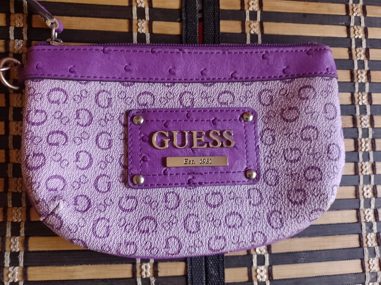 Cartera GUESS - Vista 2