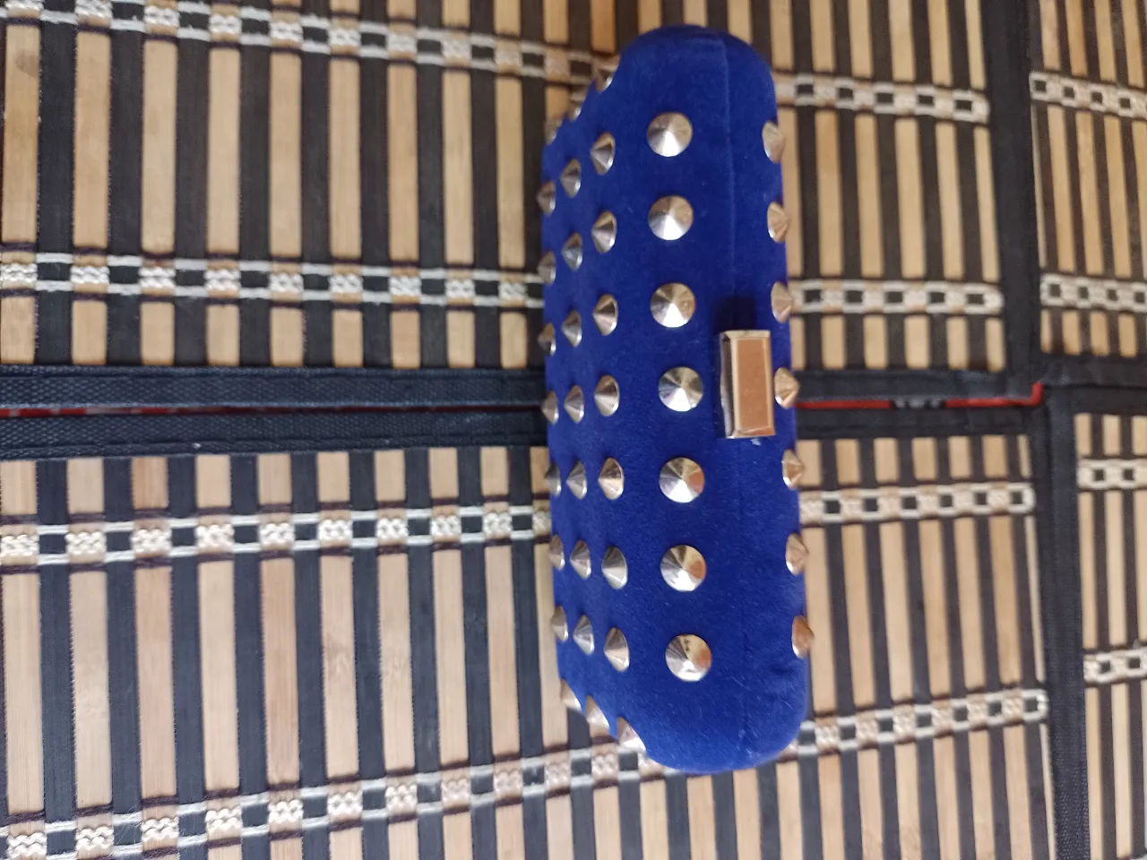 Cartera A ≠ - Vista 3