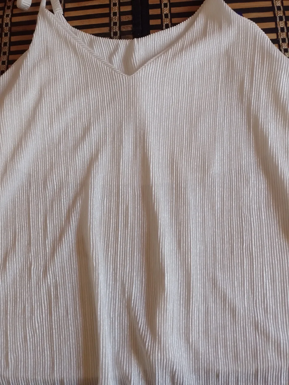 Musculosa A ≠ - Vista 2