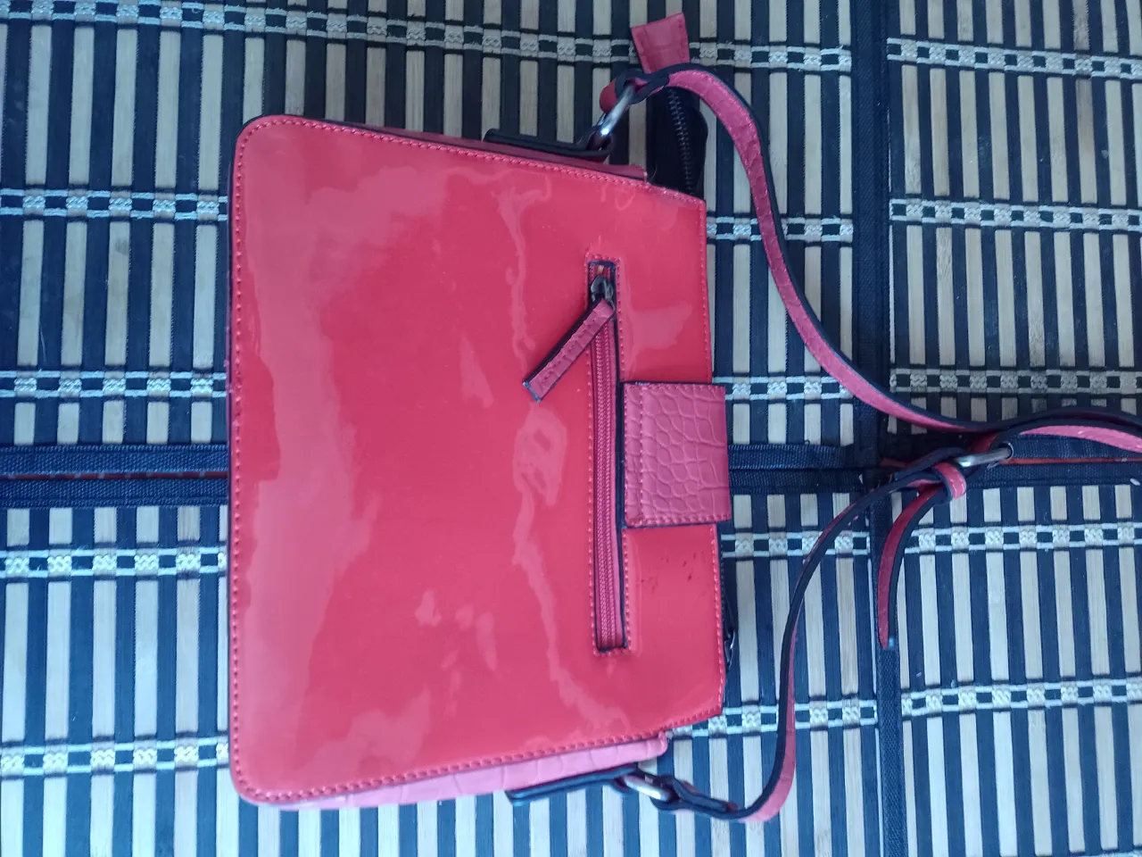 Cartera A ≠ - Vista 5