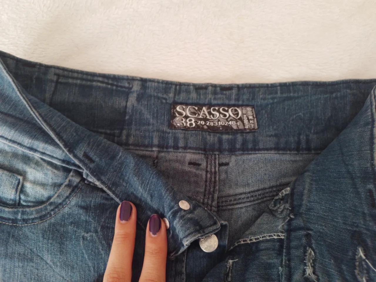 Minifalda A ≠ - Vista 2