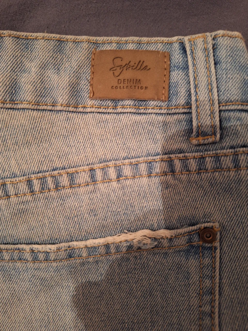 Short Sybilla - Vista 3