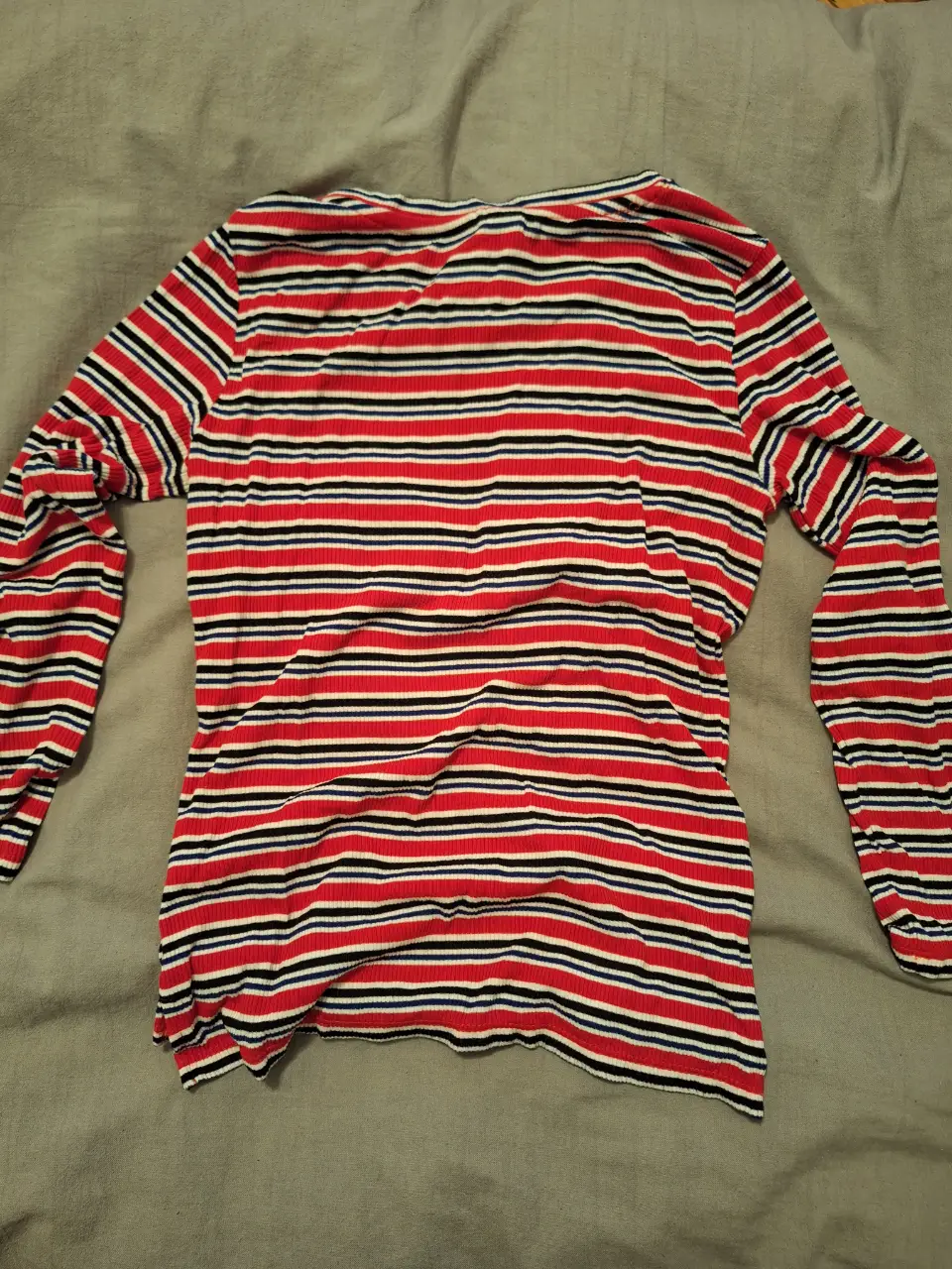 Remera Sybilla - Vista 2