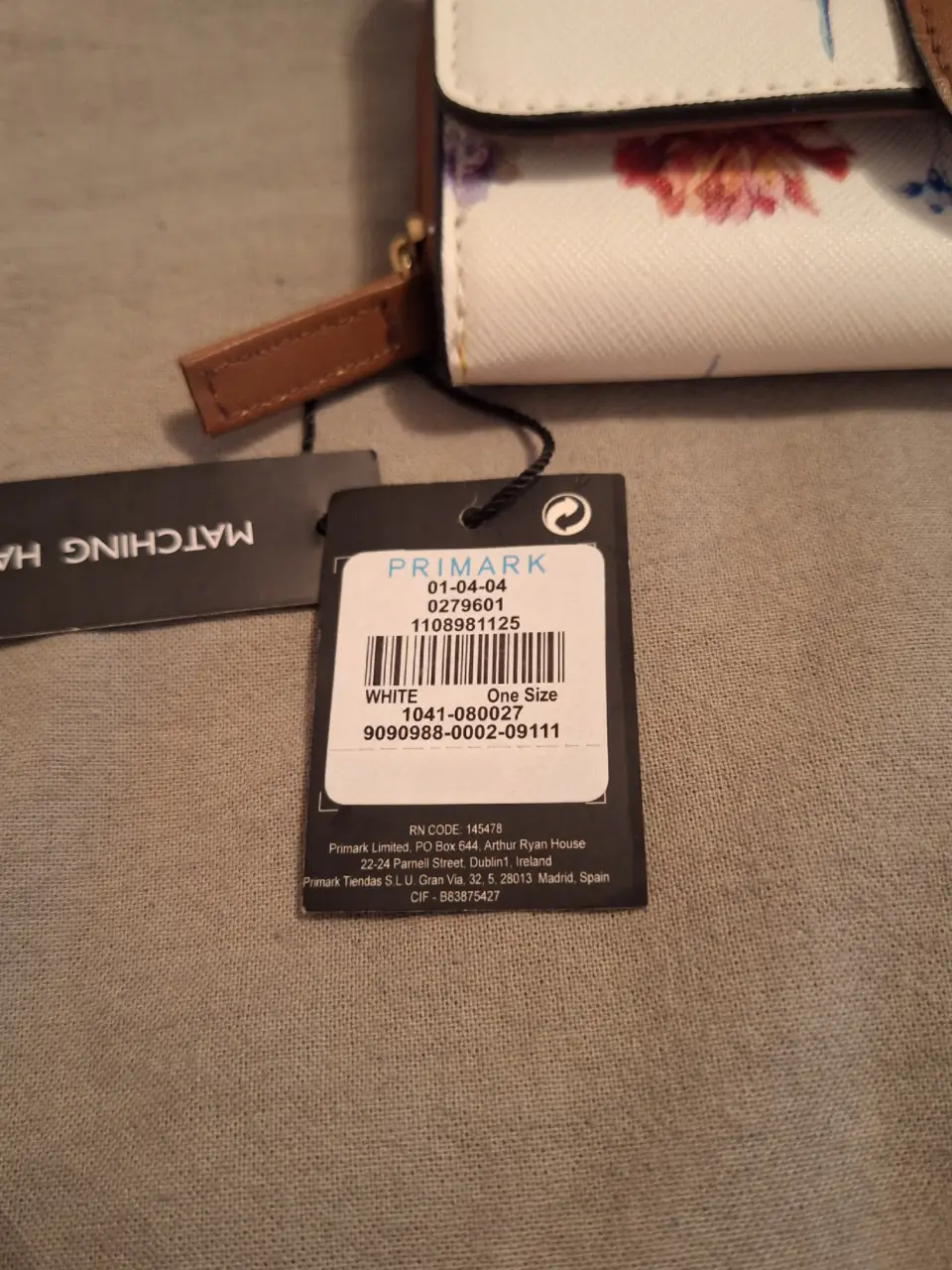 Billetera Primark - Vista 2