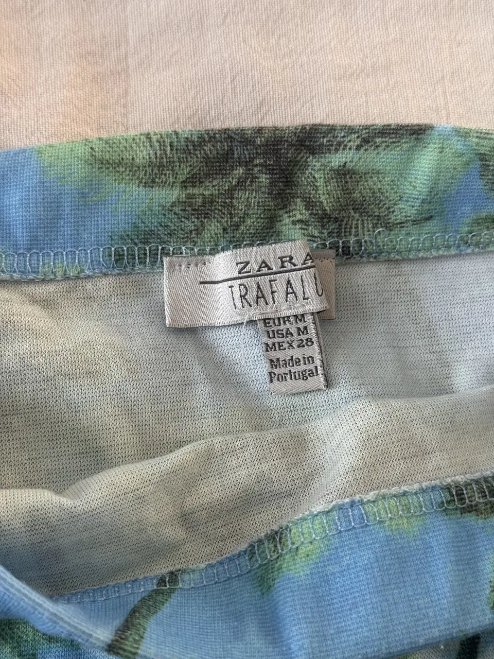 Pollera Zara - Vista 3