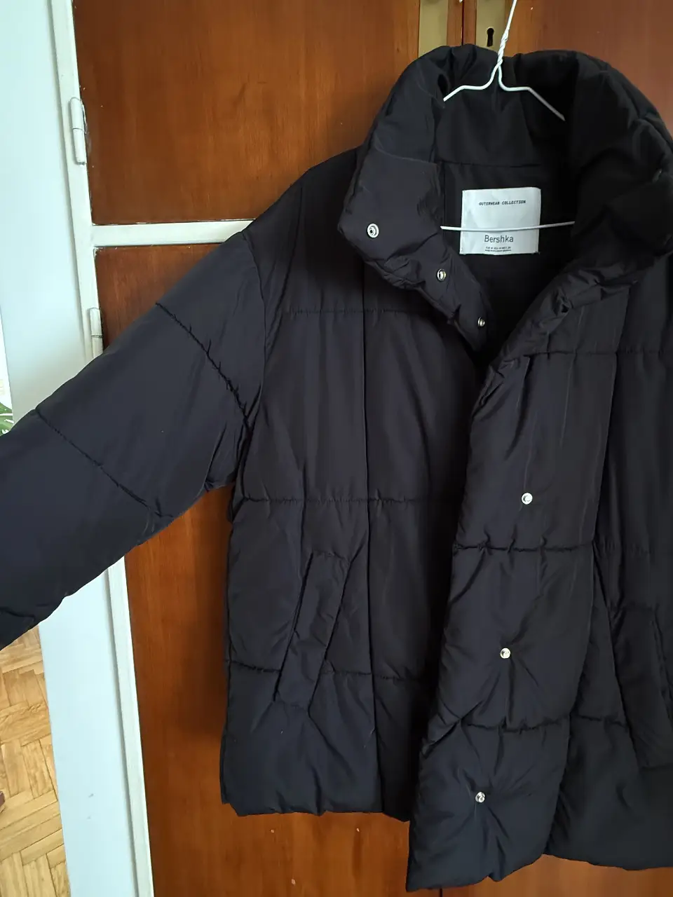 Campera Bershka - Vista 3