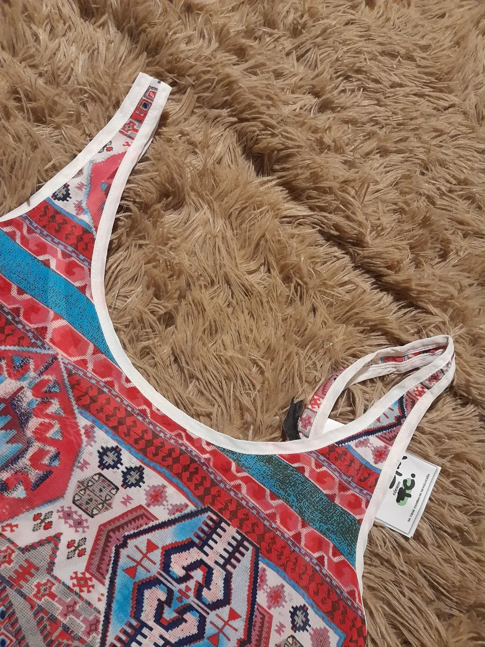 Musculosa Otra - Vista 3