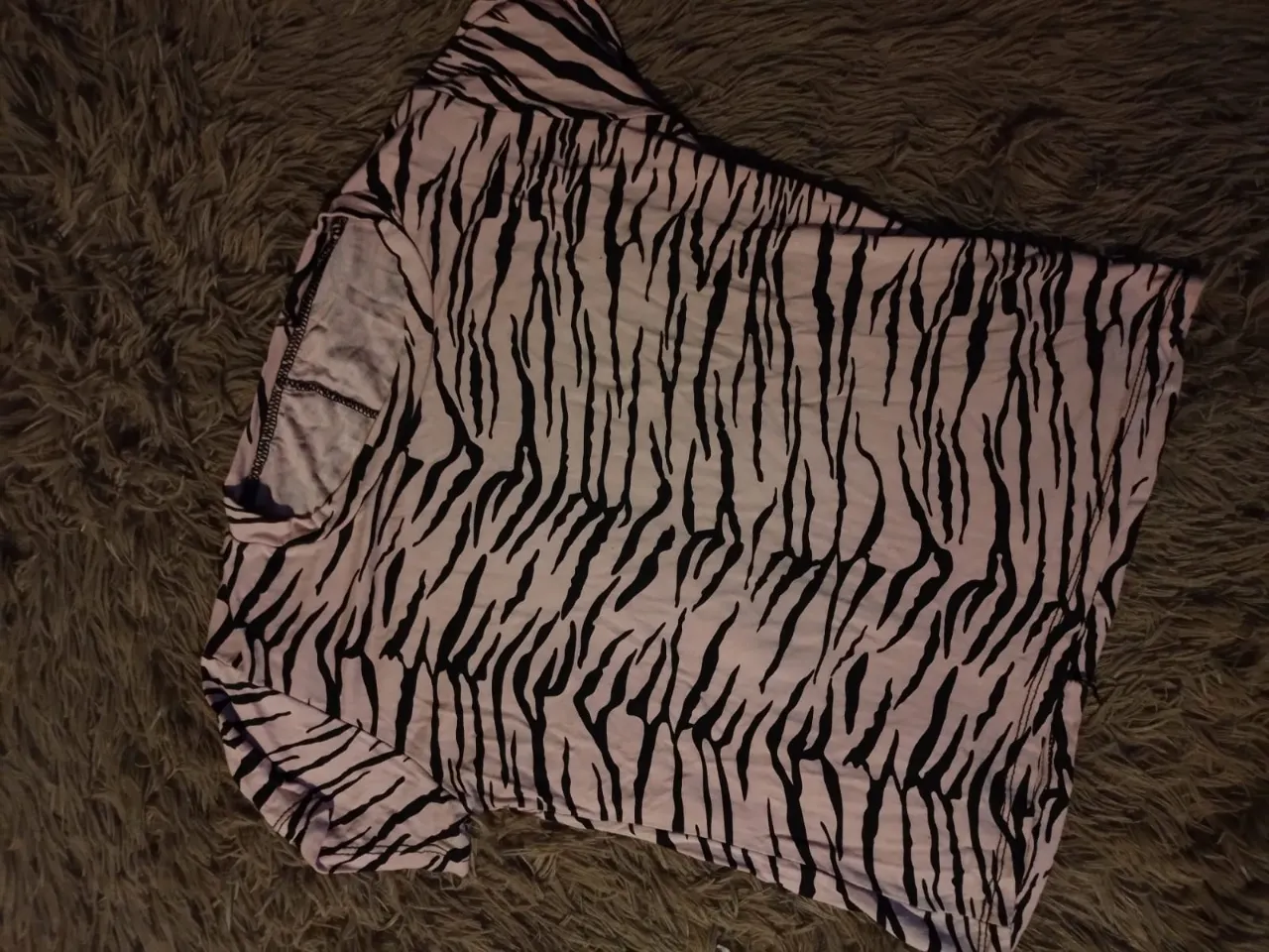 Remera Otra - Vista 2