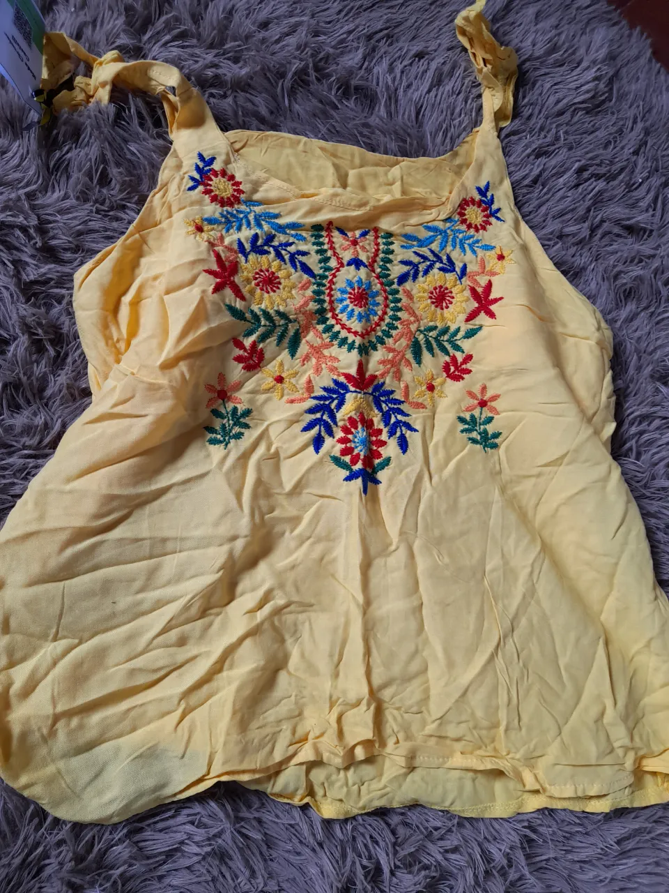 Nueva Talle L/M 
Axila/axila 44cm. Largo total 51cm (sin bretel) 