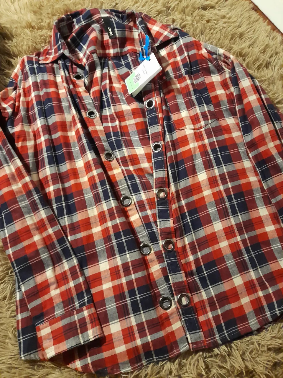 Camisa escocesa 
47 street 🖤
Medidas: largo de mangas 59cm. Axila/axila 61cm. Largo total 68cm. 
detalle en la ultima foto