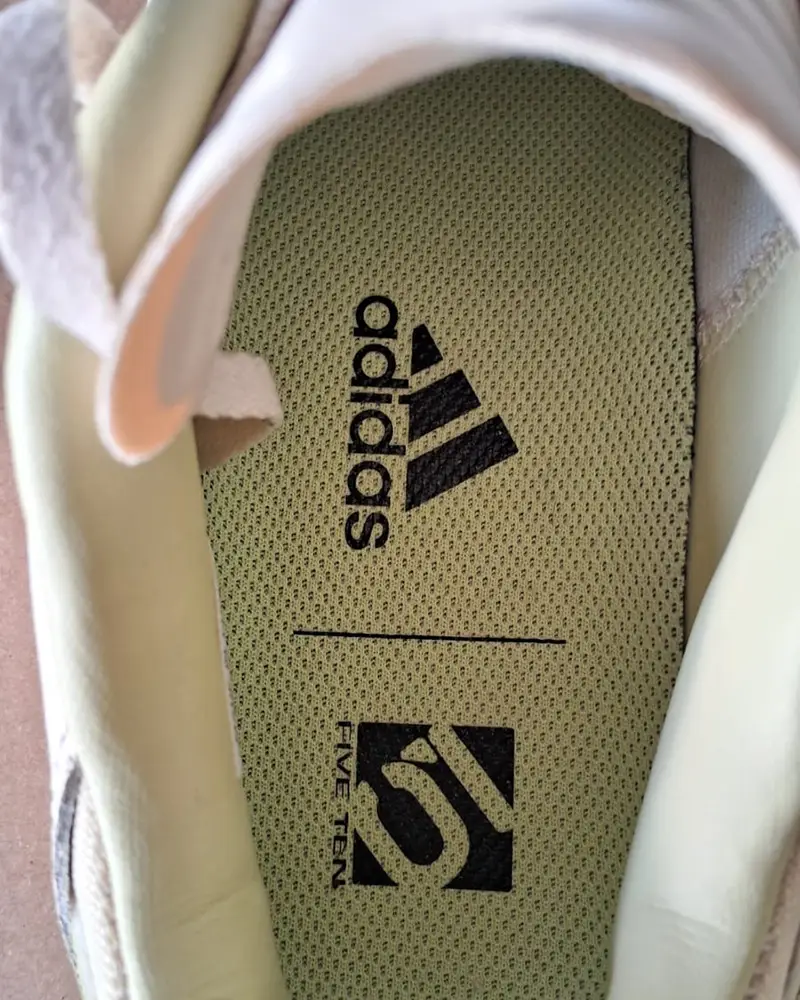 Zapatillas adidas - Vista 2