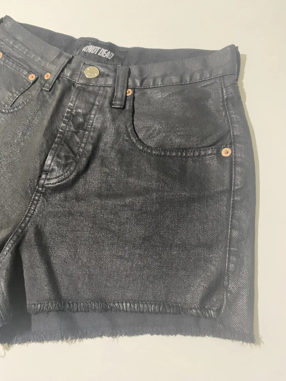 Short Ay Not Dead - Vista 2