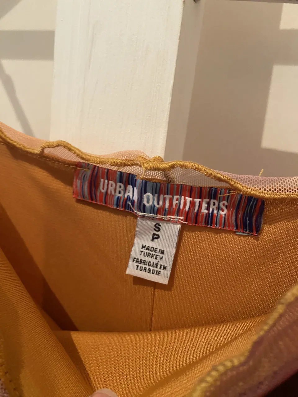 Vestido Urban Outfitters - Vista 2