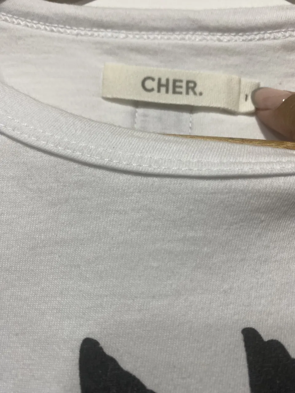 Remera CHER. - Vista 3