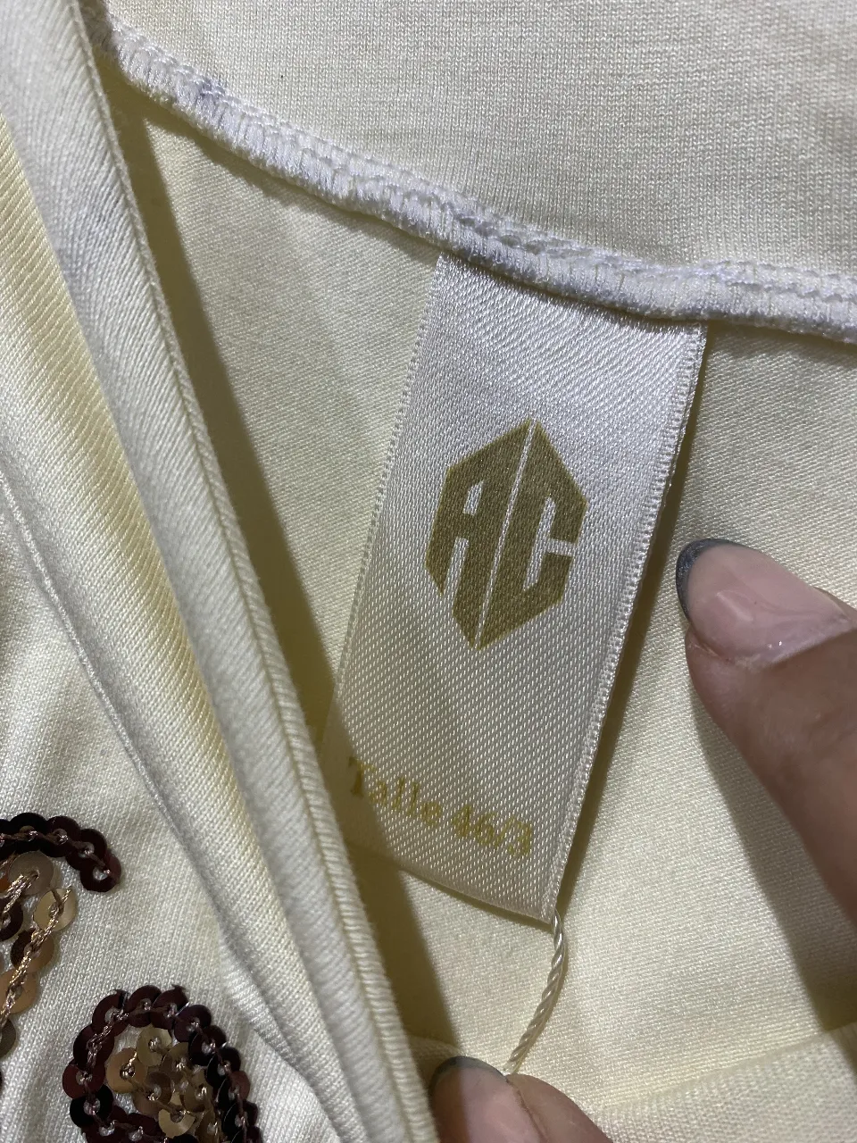 Remera Adriana Costantini - Vista 3