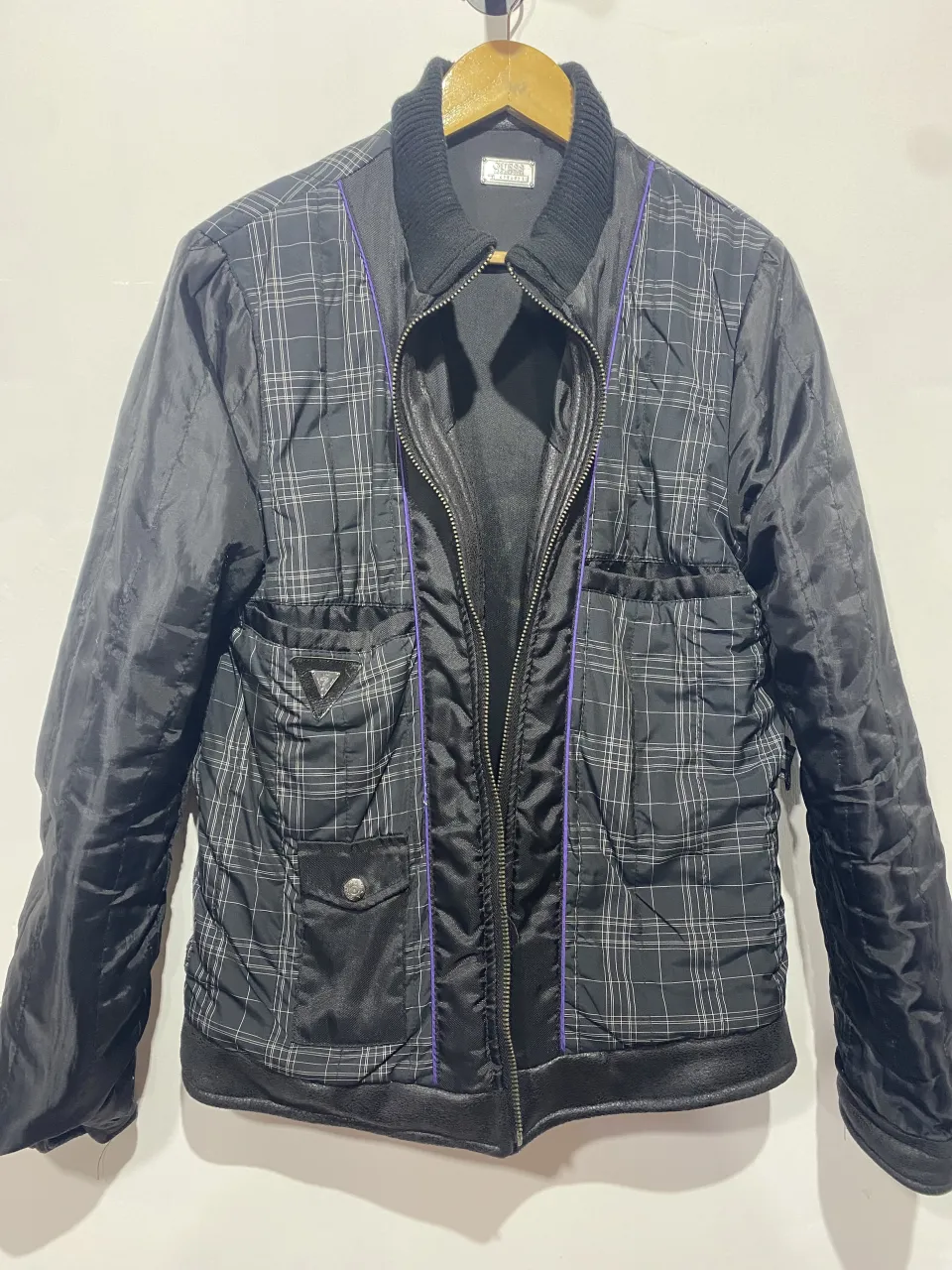 Campera GUESS - Vista 9