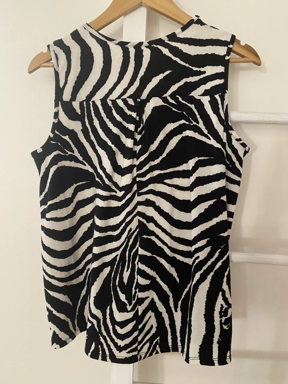 Musculosa Sin marca - Vista 4