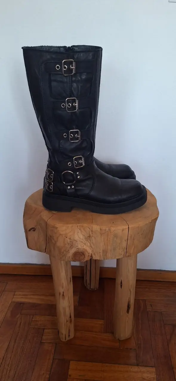 Botas Otra - Vista 2
