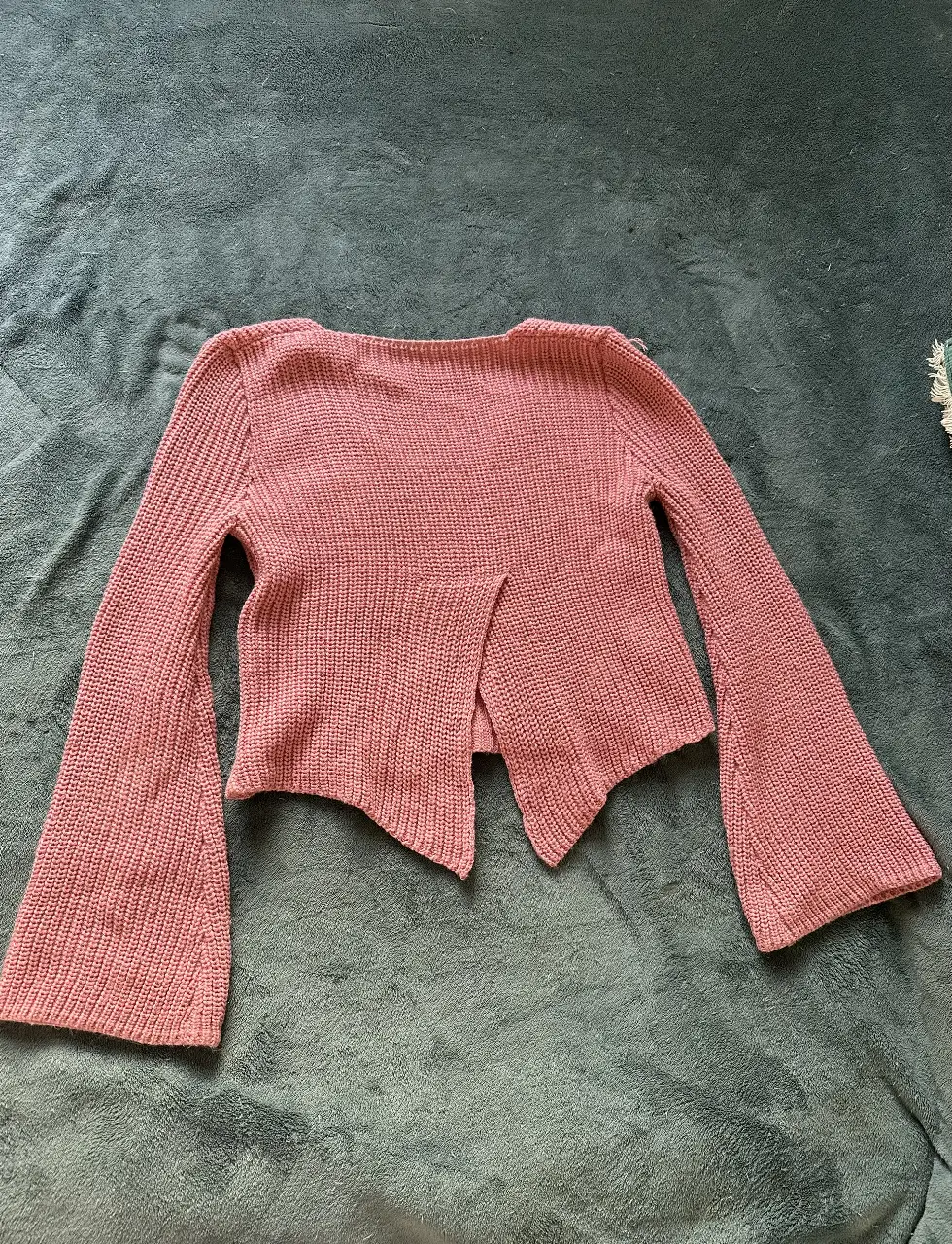 Sweater Divided - Vista 2