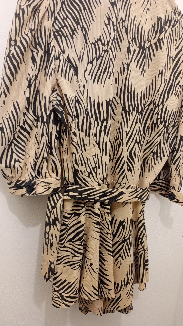 Camisa A ≠ - Vista 5