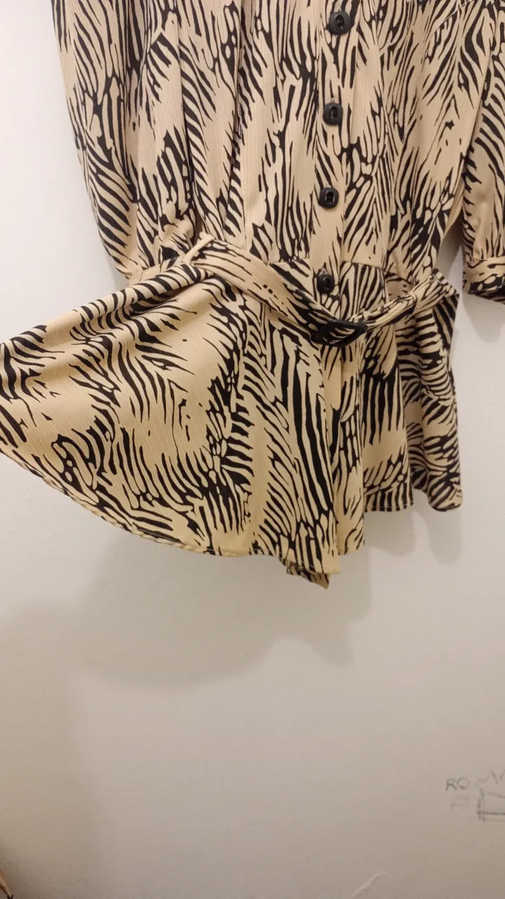 Camisa A ≠ - Vista 2