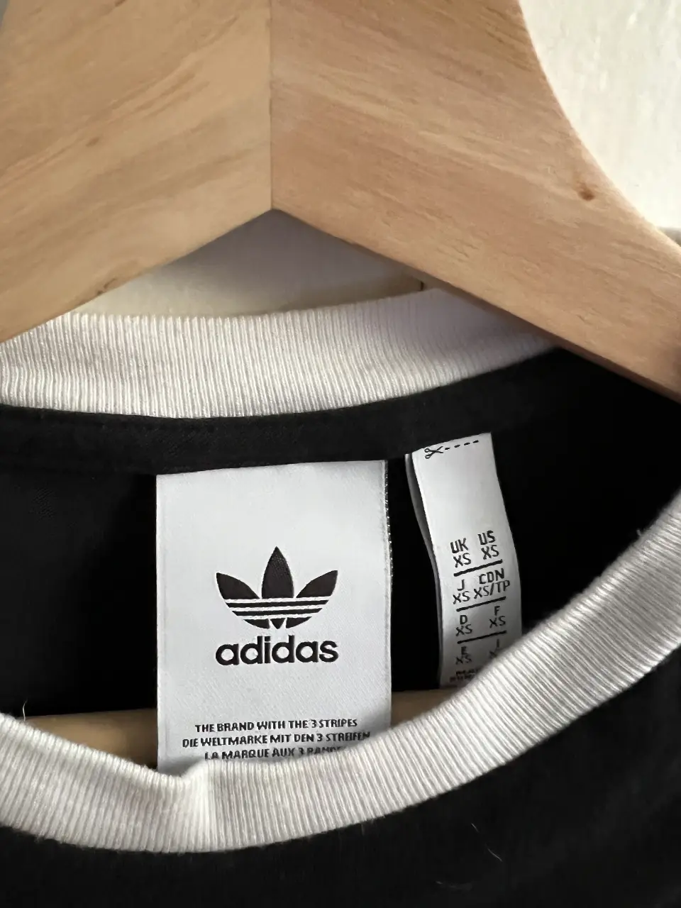 Remera adidas - Vista 2