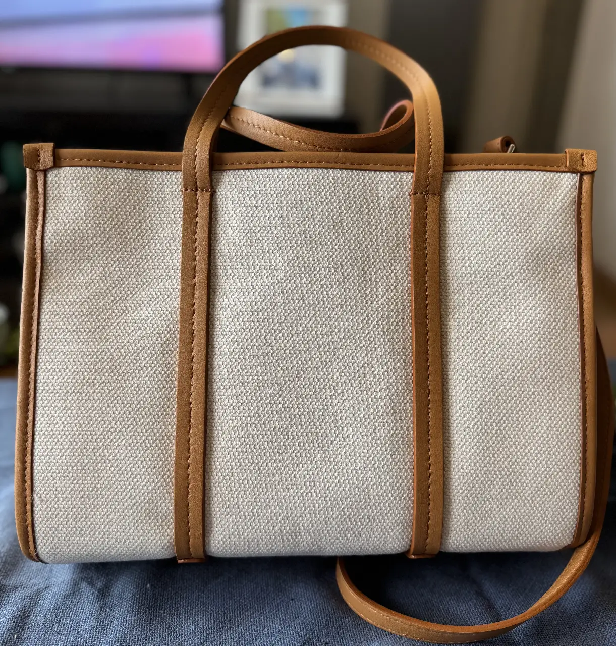 Cartera Jazmín Chebar - Vista 3