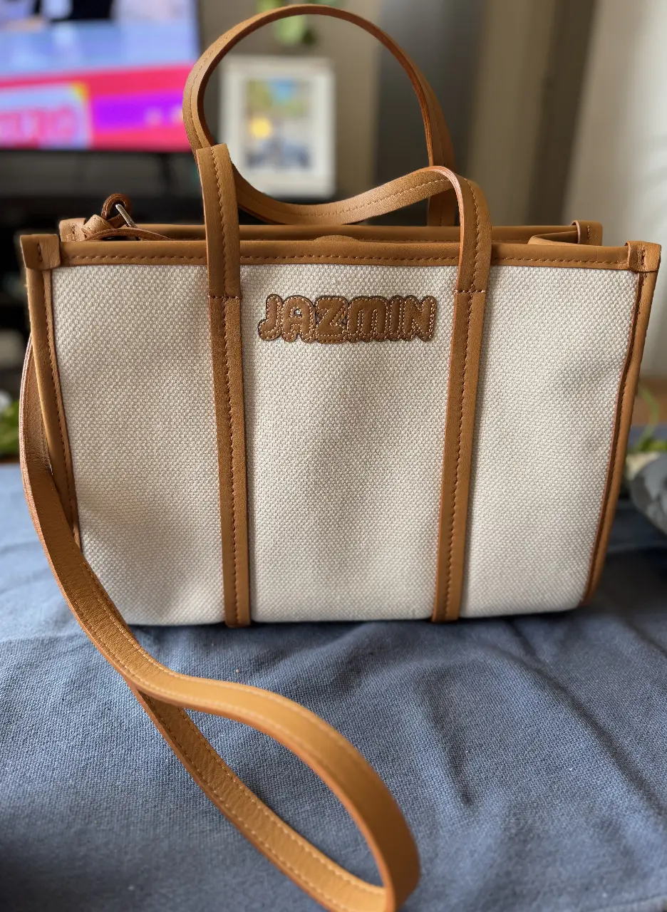 Cartera Jazmín Chebar - Vista 2