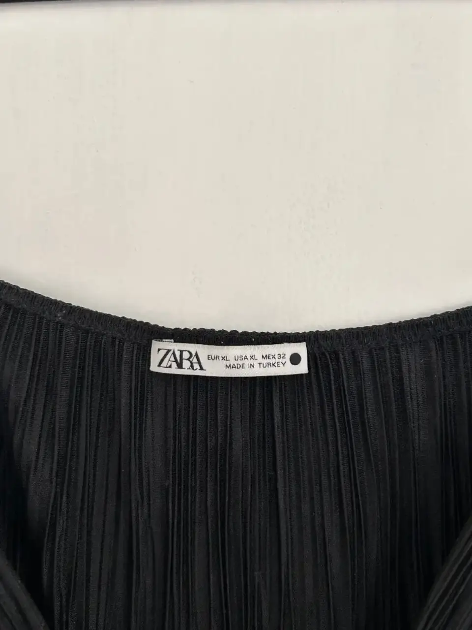 Top Zara - Vista 3