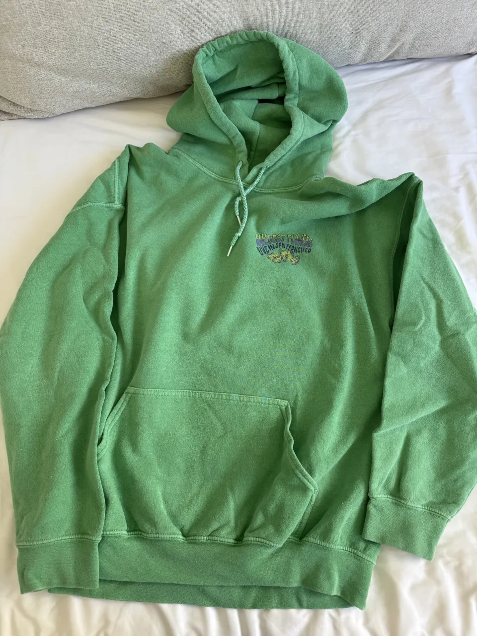 Buzo Urban Outfitters - Vista 2