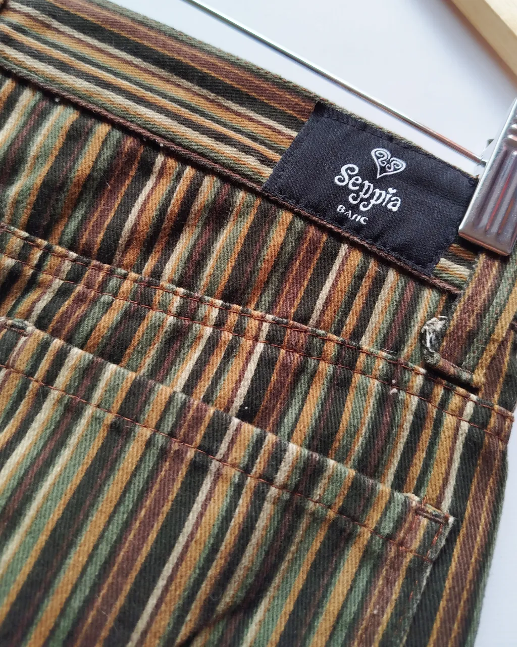 Pollera Seppia - Vista 4