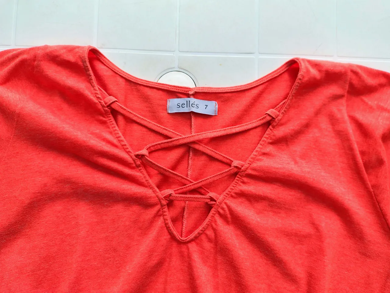 Remera Sellés - Vista 2