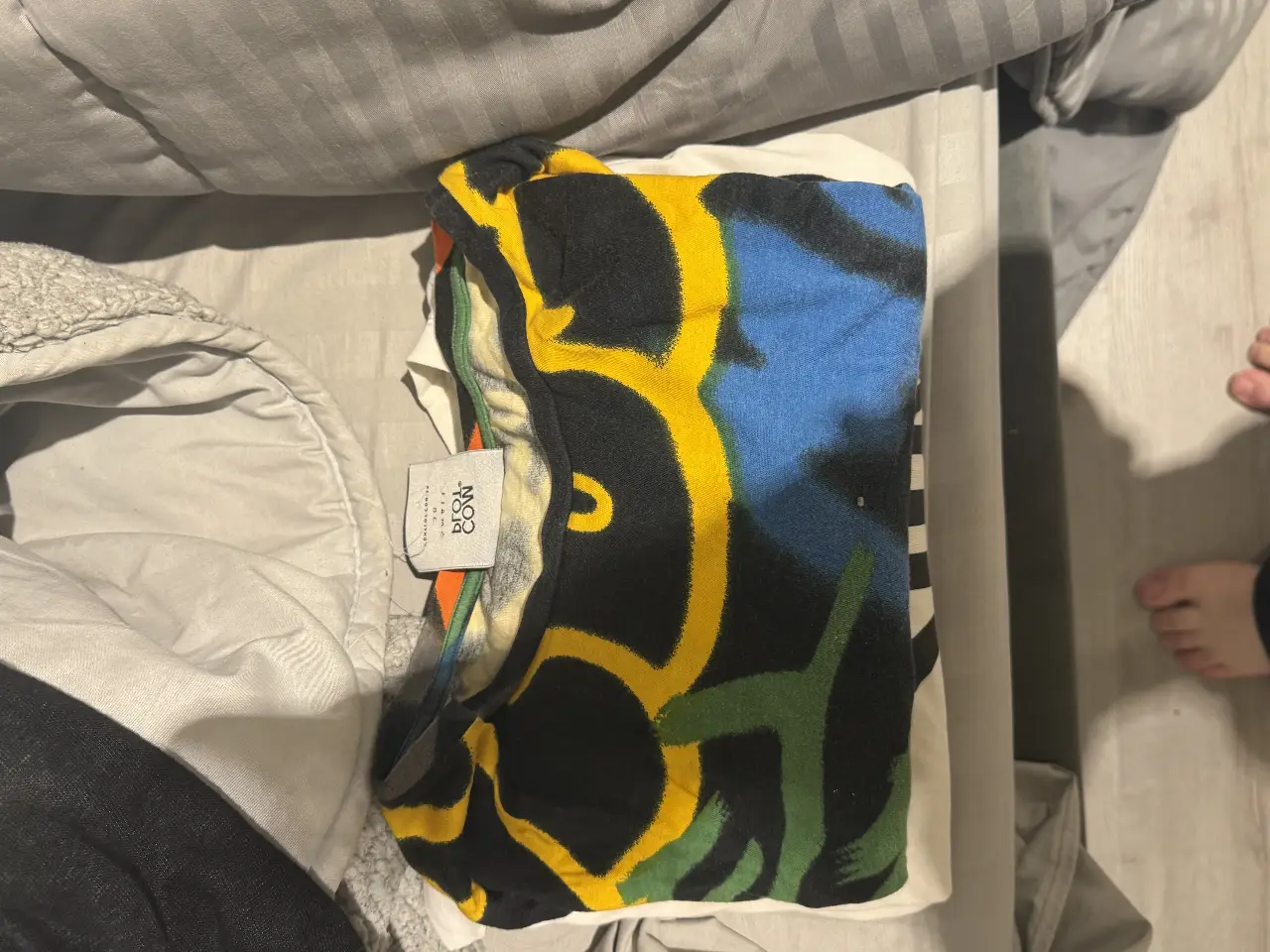 Remera Complot - Vista 2